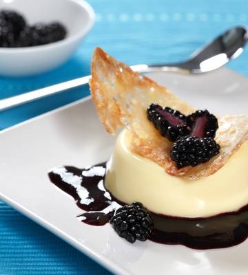 Flan au caramel et coulis
