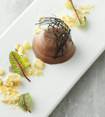 Flan au chocolat et salade banane-kiwi
