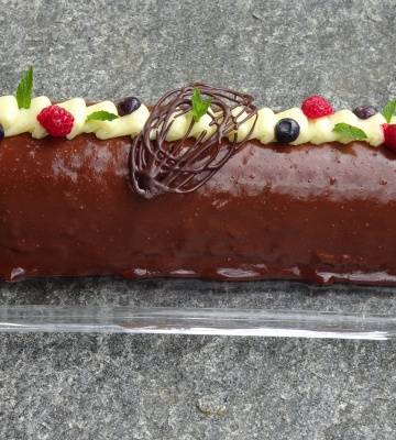 Bûche chocolat-framboise