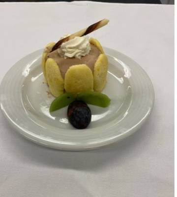 Charlotte Russ mit Ovomousse