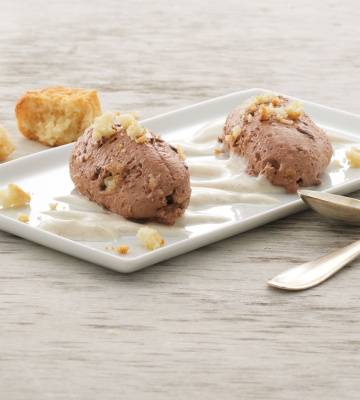 Schoggimousse mit Vanille-Amaretto-Quark